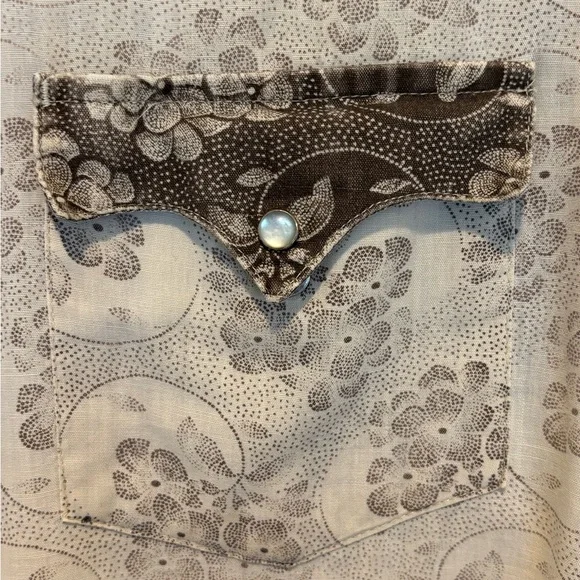 Vintage JCPenney Western Cream and Brown Floral Button Down Shirt - Picture 4 of 8